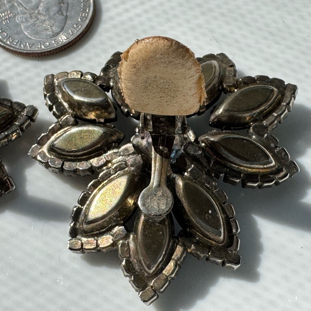 Sophisticated Black and Silver Floral Earrings - Picture 6 of 6